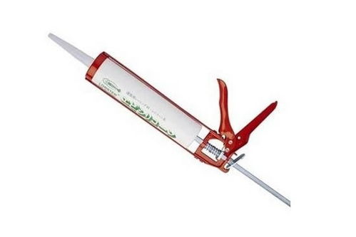 裝修知識(shí)早知道 多余玻璃膠這樣清除，簡(jiǎn)單干凈不留痕